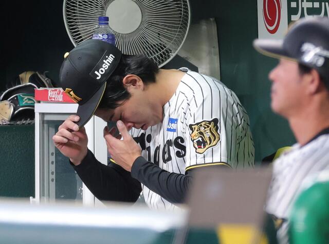 🎙️実況「タイガースCS初勝利まであと1球です」🐅