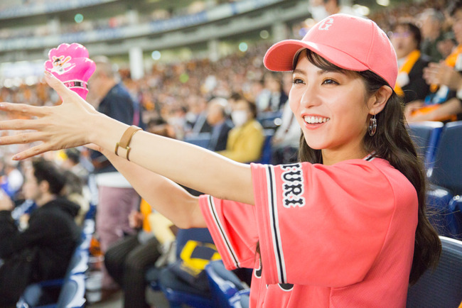 ジャイアンツ 女 ファン 応援 観戦 東京ドーム (4)