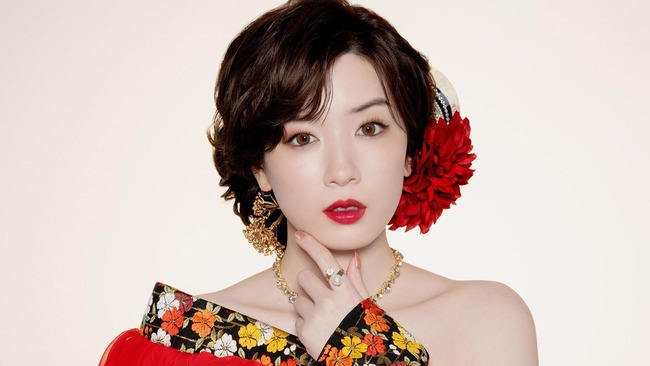  永野芽郁さん、キャバ嬢へ転身🥰