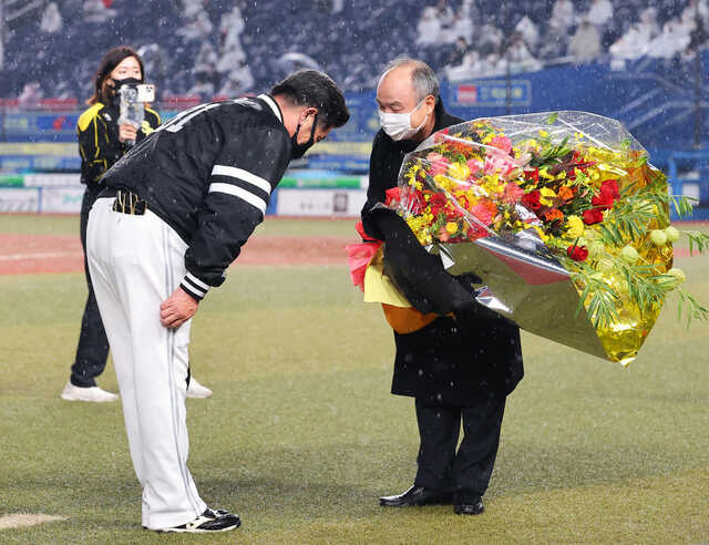 孫正義さん、多分ホークスに対するお気持ち表明