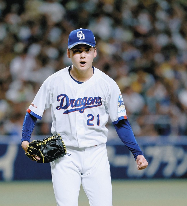 【中日】金丸夢斗、昨日も井上一樹にセクハラ壁ドンされていたｗｗｗｗｗｗｗｗ