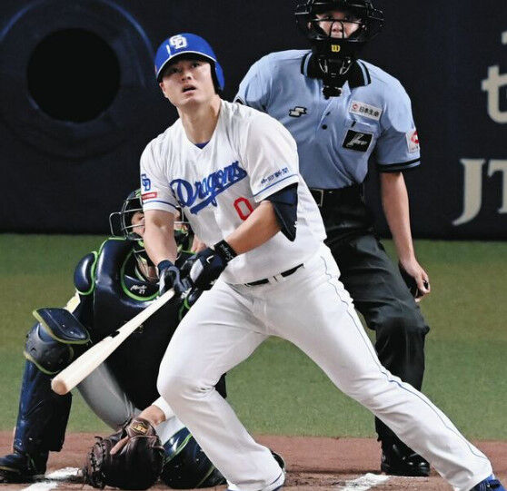 中日細川、球団では2010年の和田一浩以来となる日本人本拠地10本塁打を達成