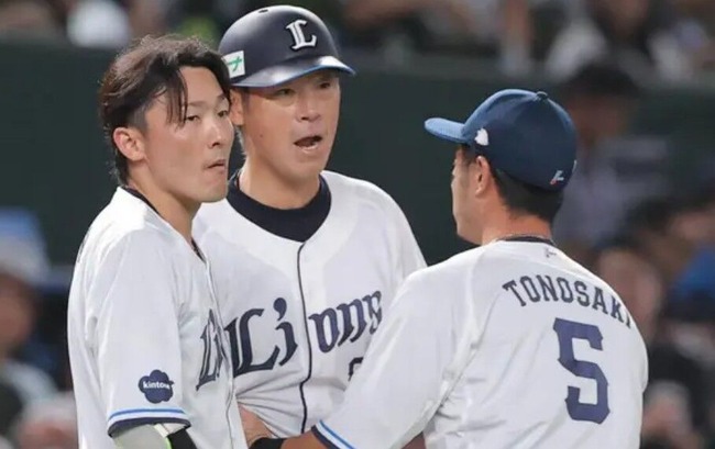 【悲報】サイン盗み疑惑を指摘されてからの埼玉西武ライオンズｗｗｗｗｗｗｗｗ