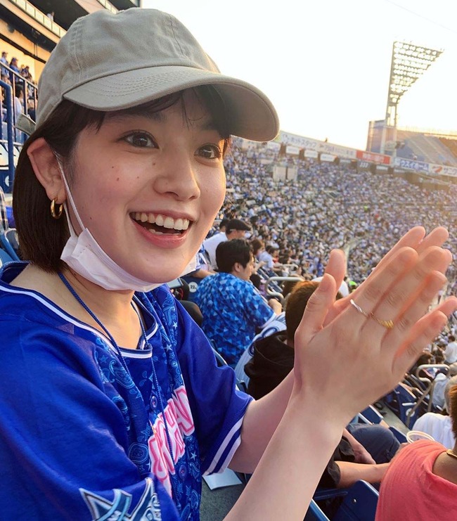 ベイスターズ観戦 応援 観客 女 筧美和子
