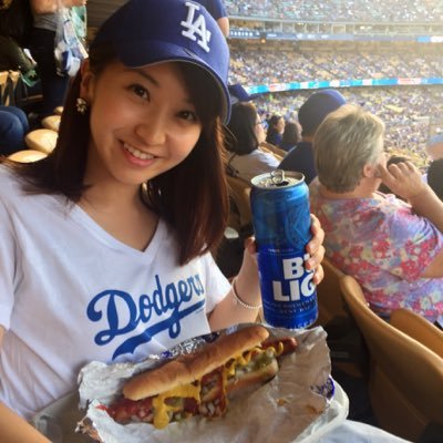 袴田彩会MLBドジャース観戦ファン応援