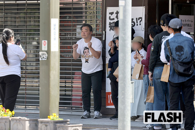 【悲報】ジャンポケ斎藤さん、懲役7年求刑された翌日にバームクーヘン手渡し販売ｗｗｗｗｗｗｗｗｗ
