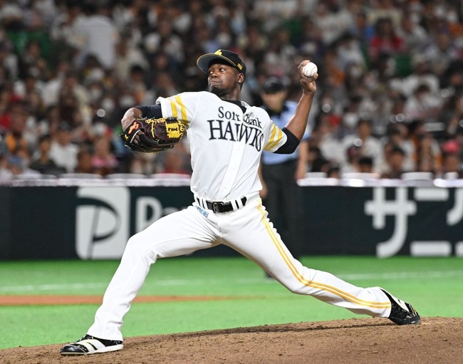 SB小久保裕紀監督、モイネロに反抗される SB小久保裕紀監督、モイネロに反抗される