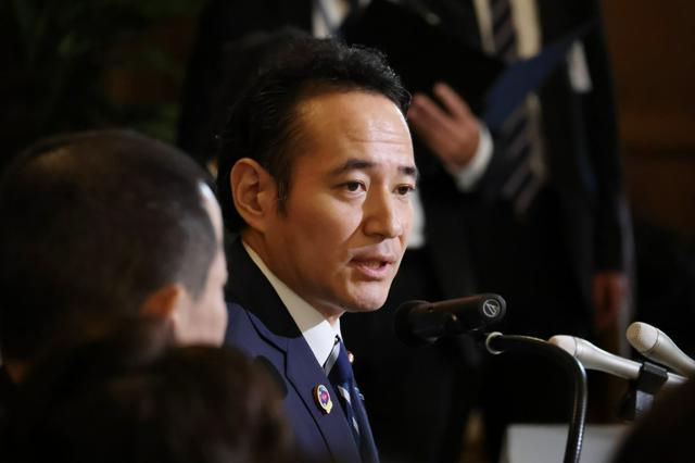  【悲報】簗大臣、記者にブチギレｗｗｗｗｗｗｗｗ