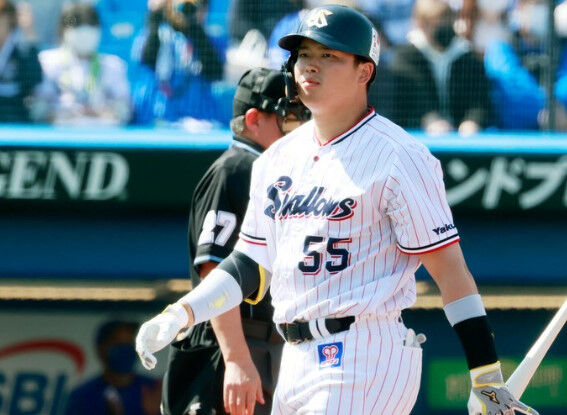 村上宗隆(22) .329 45本 111打点 出.463 長.729 OPS1.192