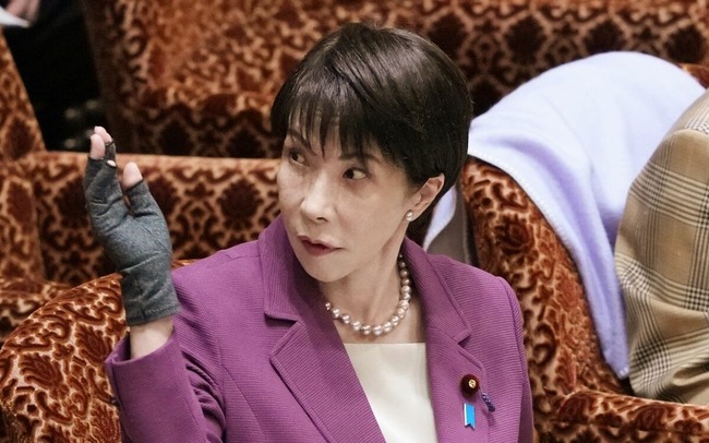 img_1e647c67621d7f483882a05734170f5f1197018