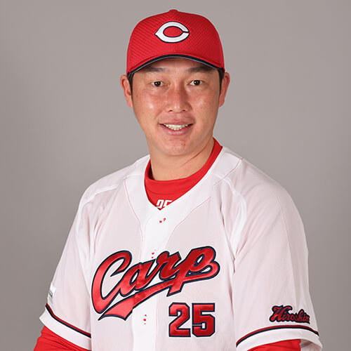  来年の広島ファン「新井無能すぎ！さっさと辞めろ！」　新井「3回も辞意を表明したのに辞めさせてもらえなかった」