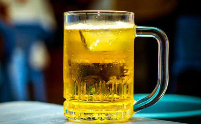 ビールに氷入れる奴ｗｗｗｗｗｗｗ