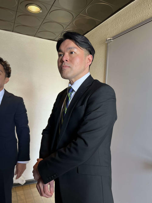 202512100000837-w500_1