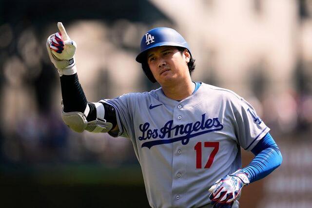 【悲報】大谷翔平ボブルヘッドデー、予測動員割れで4000個も人形が余っていたwｗｗｗｗｗｗｗ