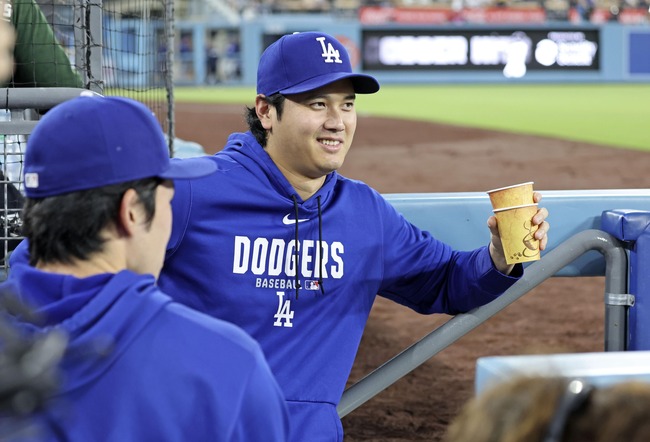 【悲報】大谷翔平（32）「膝も痛いが首も痛い」ｗｗｗ