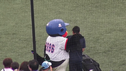 つば九郎 蹴り Gif つば九郎 蹴り Gif