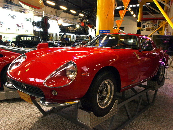 798px-Ferrari_275_GTB_(1954)_250hp
