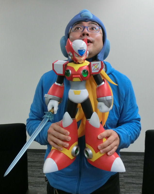 デカすぎる上にサプライズも!超巨大ソフビフィギュア デカすぎる上にサプライズも!超巨大ソフビフィギュア