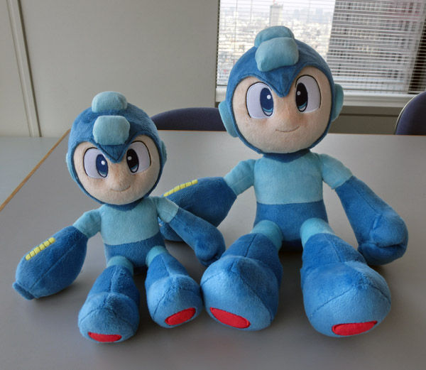 かわいい！やわらかい！ロックマンのぬいぐるみが登場