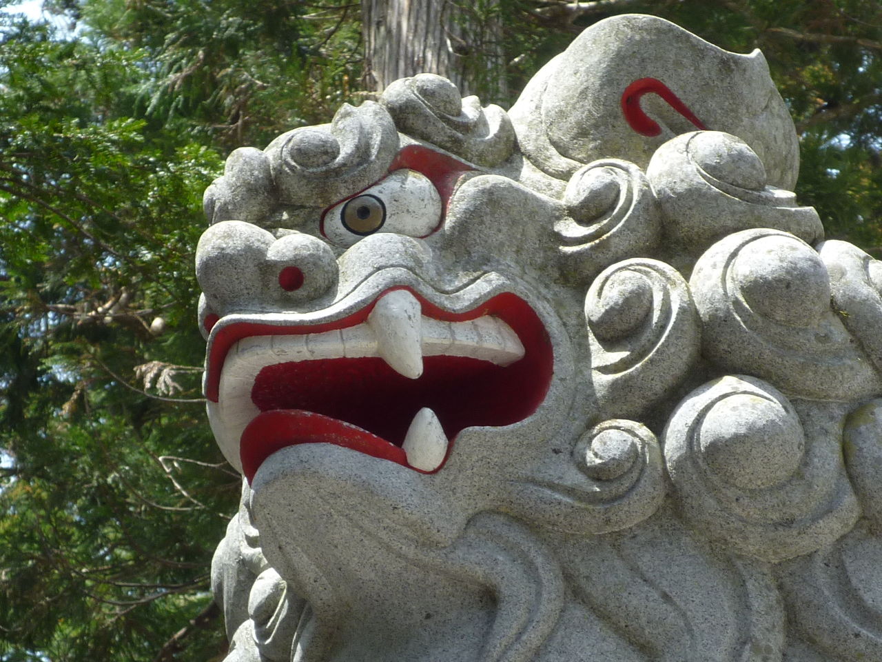 戸隠神社の狛犬を切り絵った sorablueを駆る 戸隠神社の狛犬を切り絵った sorablueを駆る