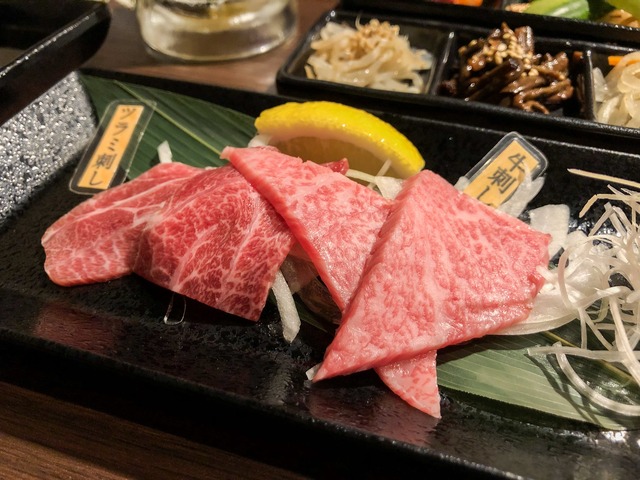 26AFB597-527E-4422-8AB2-A4954A8E80CE
