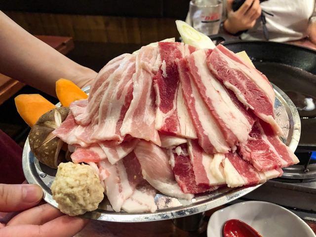 牛カルビと豚バラ