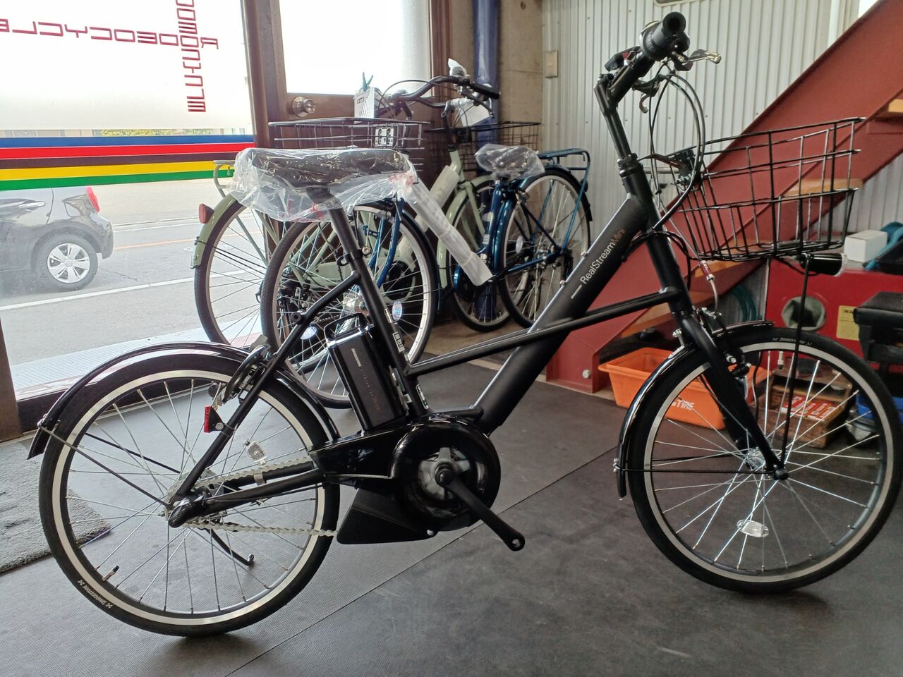 ブリヂストン、リアルストリーム.2022年9月購入。 極上！ 決まりました】2022年製ブリジストン リアルストリーム(電動