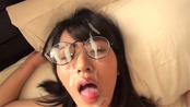 佐原由紀のメガネ面に顔射