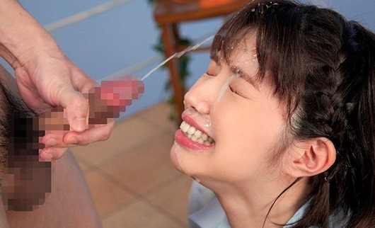 石原希望にビーム顔射