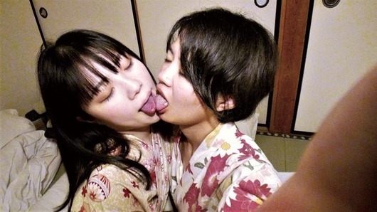 レズキス自撮り