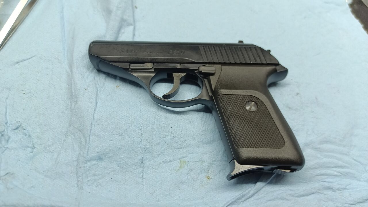 ジャンク扱い KSC ガスブローバック P230JP SIG SAUER HARD KICK
