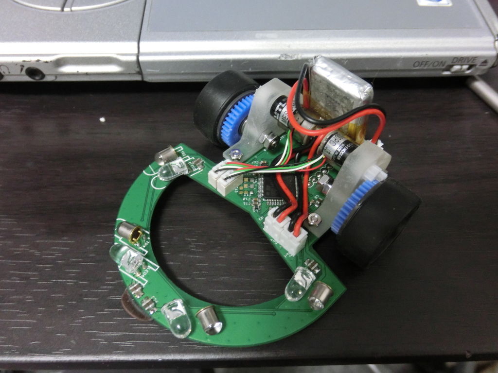 マイクロマウス マイクロマウス学生大会に参加してきました 東京工業大学 ロボット技術研究会 マイクロマウス マイクロマウス学生大会に参加してきました 東京工業大学 ロボット技術研究会