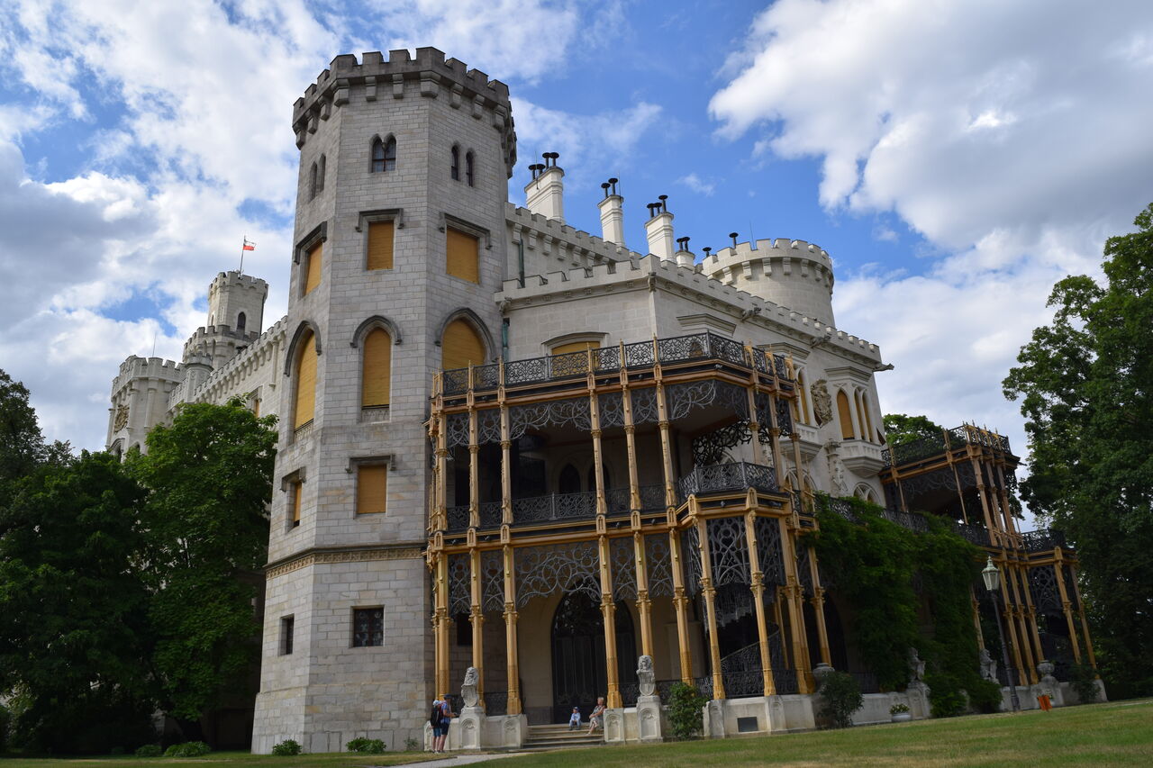 旅いちご 夏旅 チェコ フルボカー城の庭園 旅いちご 夏旅 チェコ フルボカー城の庭園