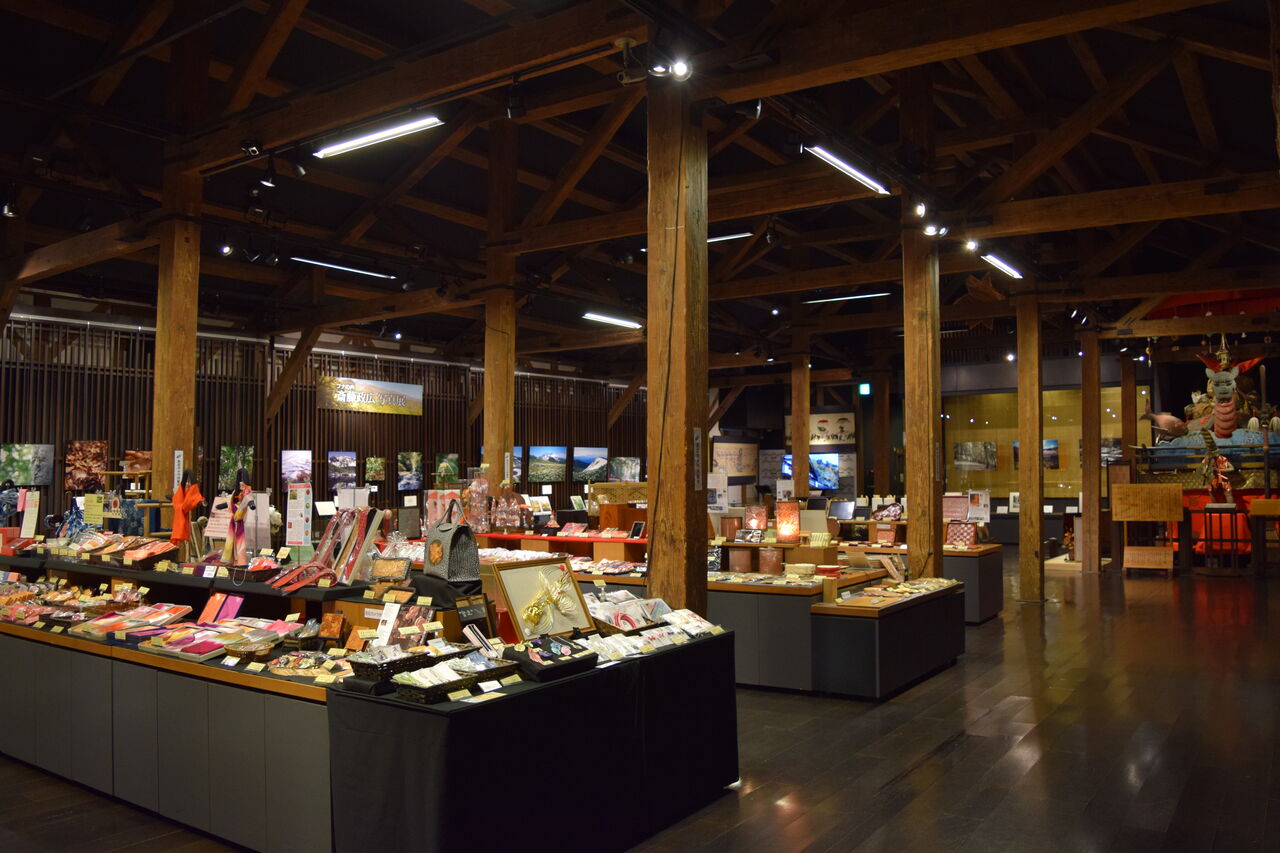 旅いちご 夏旅 山形 温泉と食の旅 山居倉庫 旅いちご 夏旅 山形 温泉と食の旅 山居倉庫