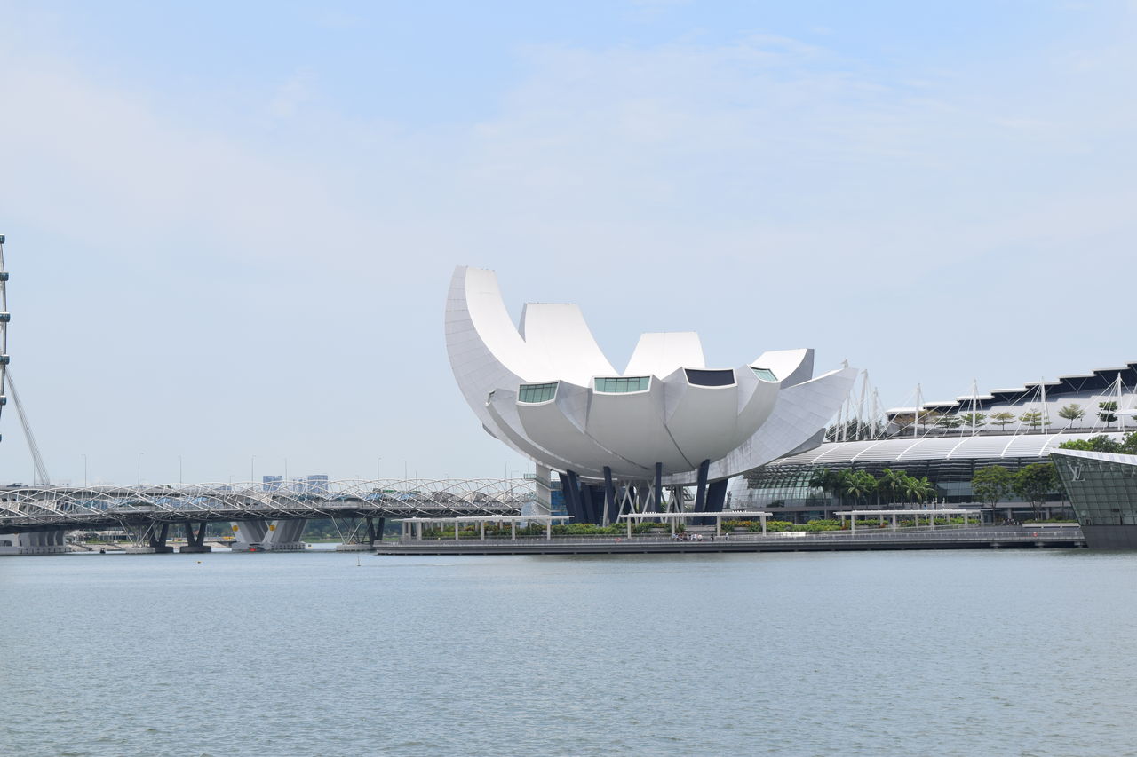 旅いちご 弾丸 マレーシア乗継でシンガポール マーライオンパーク