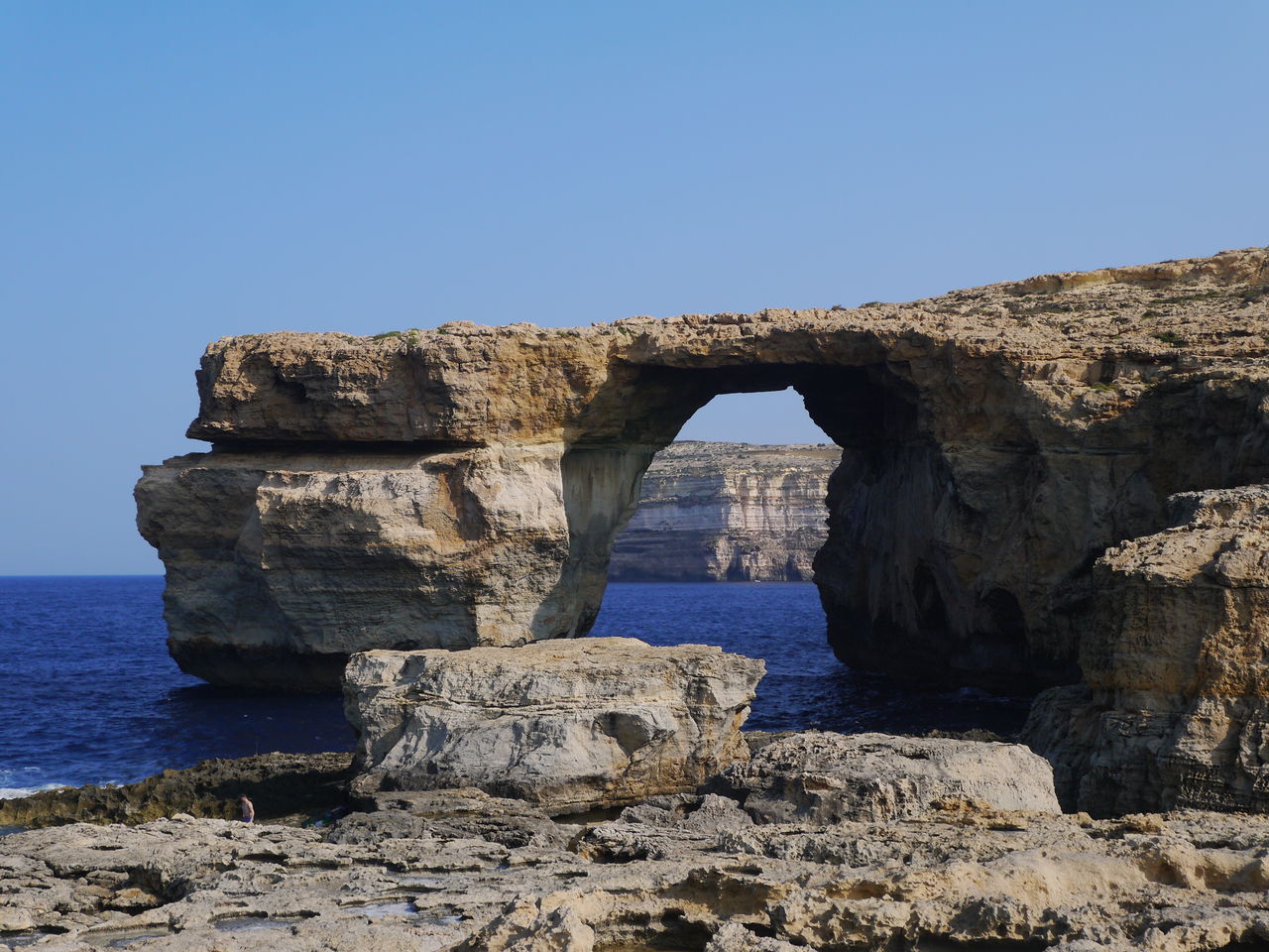 旅いちご 夏旅 マルタ ゴゾ島 アズールウィンドウ