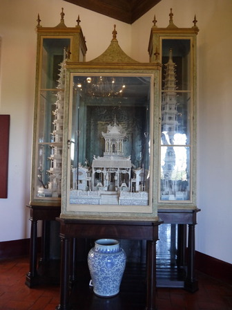 P1030242