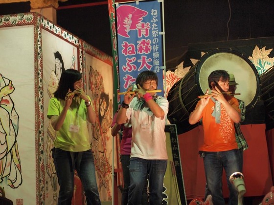 603407_327694880648466_947716707_n