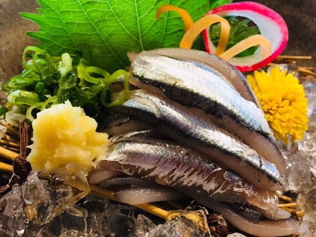 Dining六望 プラス 小いわし 漁解禁で地物 Dining六望 プラス 小いわし 漁解禁で地物