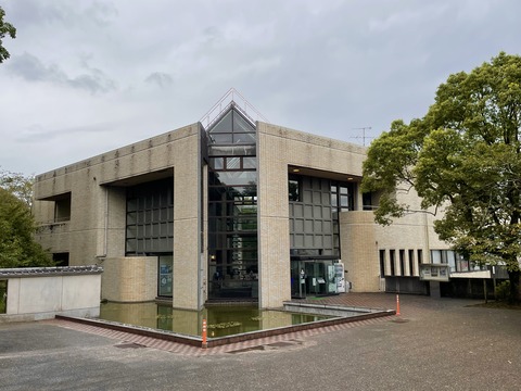 B706F80B-2E1B-4FA2-97DF-A326DAF101B5