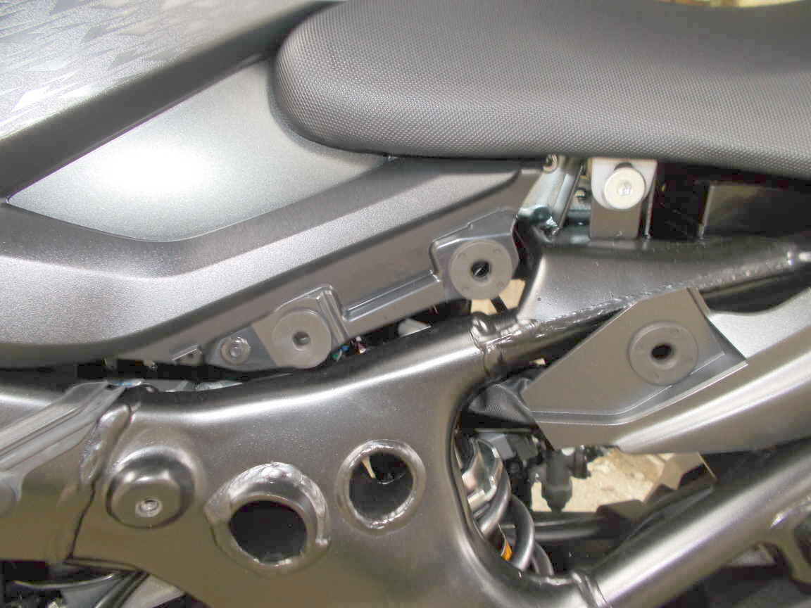 デイトナのフェンダーレスKit取り付け!(GSX-S750) Rd.2 : 京極の酔生夢死日