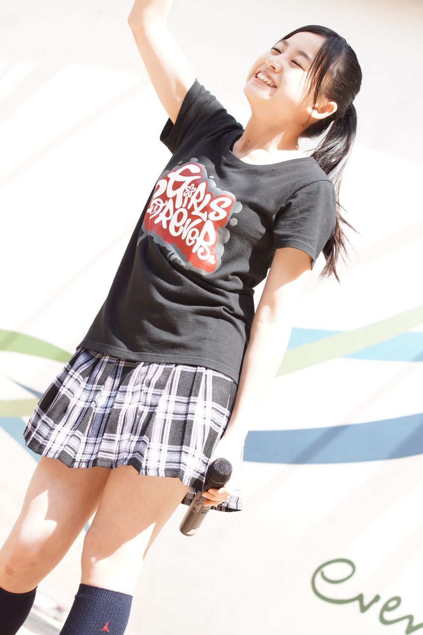 ロマのブログ : 2015/5/5 ららぽーと横浜 GIRLS4EVER 2