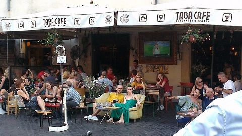 bar