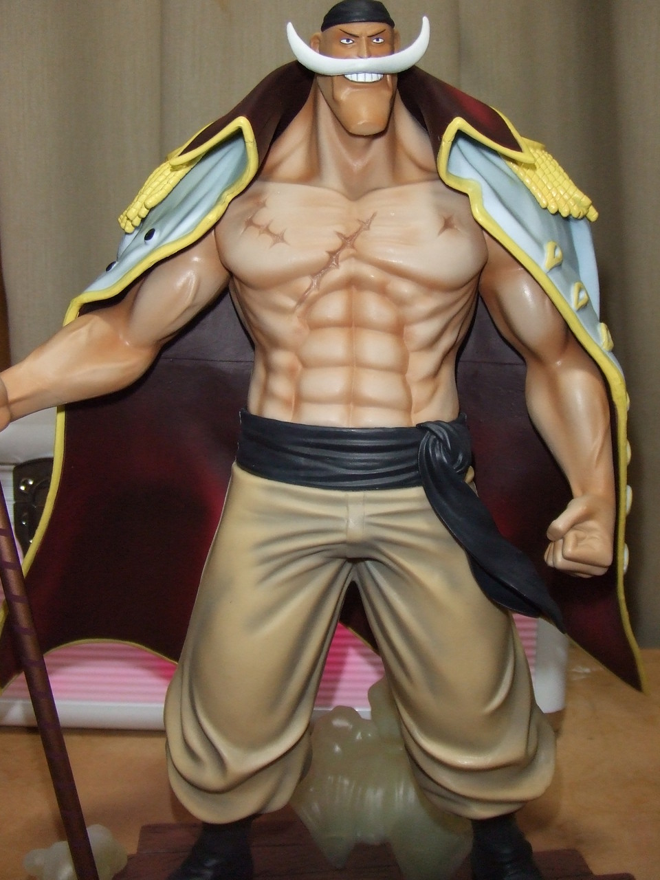 ワンピース一番くじ 白ひげフィギュア Ox Lloyd S