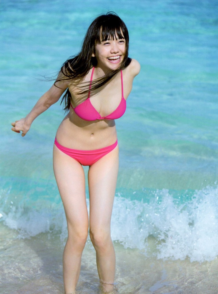 松井愛莉



　 