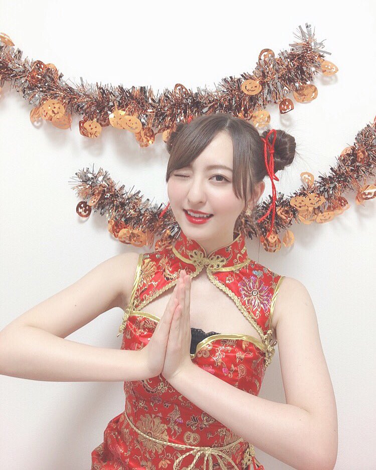 森保まどか セクシーなチャイナドレス姿を披露 森保まどか セクシーなチャイナドレス姿を披露