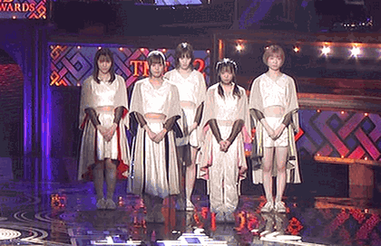 速報 レコード大賞で放送事故 豆芝の大群がこけて運ばれる Akb48情報 速報 レコード大賞で放送事故 豆芝の大群がこけて運ばれる Akb48情報