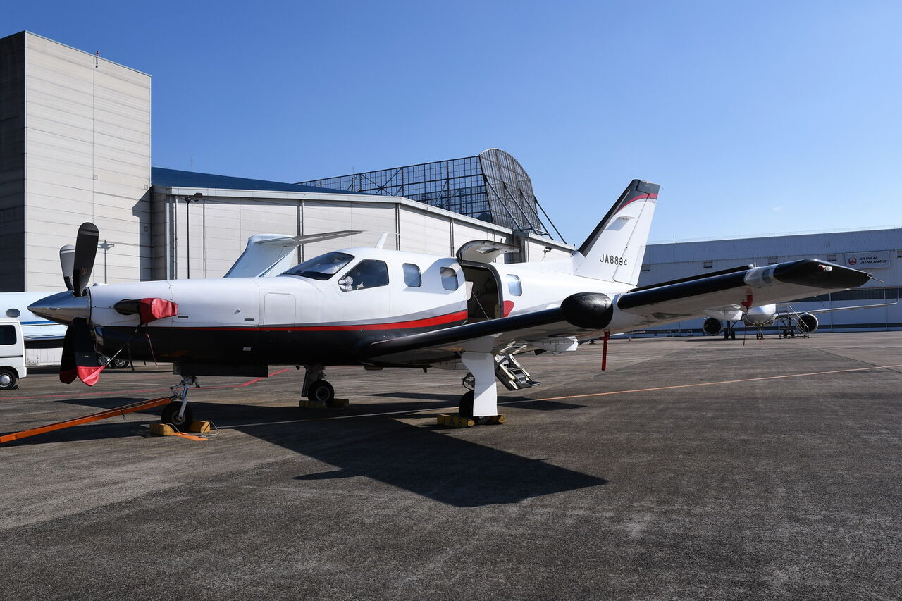 成田空港からプライベート機で飛んでみた Ja84 Nrt Hdk 外来機待機室