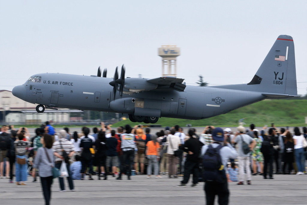 横田基地 日米友好祭19 飛行展示 Yj 外来機待機室 横田基地 日米友好祭19 飛行展示 Yj 外来機待機室
