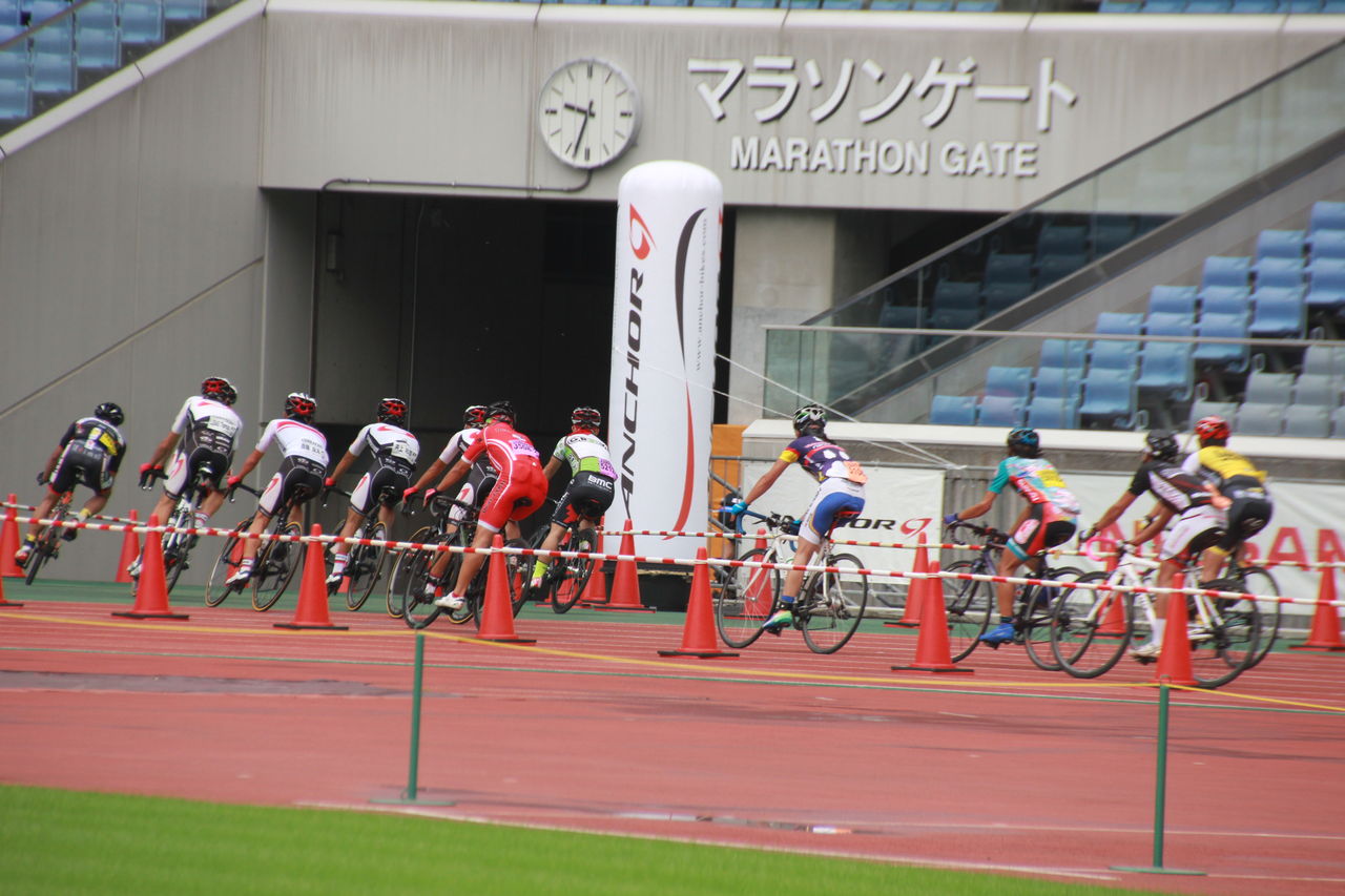 アンカー日産スタジアム サイクルパークフェスティバル Rooster S Room アンカー日産スタジアム サイクルパークフェスティバル Rooster S Room